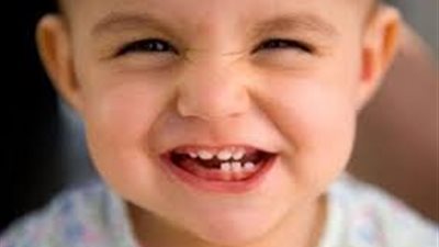 أفضل مسكن لآلام التسنين عند الرضع .. وترتيب ظهور الأسنان 