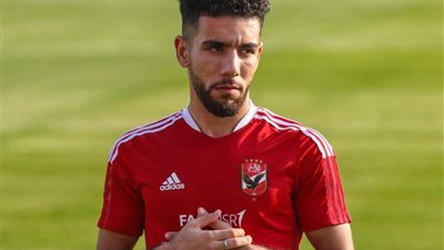 قندوسي يودع الأهلي برسالة عاطفية بعد رحيله إلى سيراميكا كليوباترا