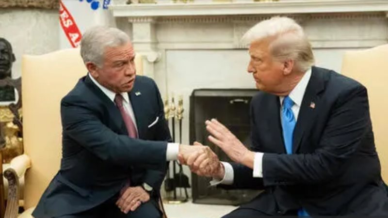 الرئيس الأمريكى دونالد