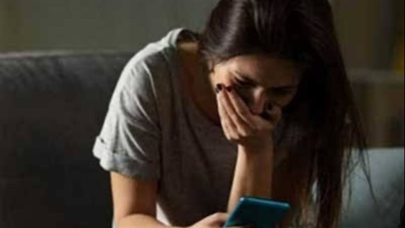 ابتزاز عبر الإنترنت