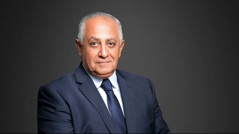 الناقد الرياضى حسن