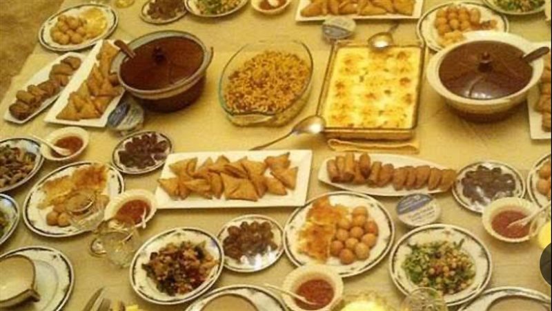 مائدة الإفطار
