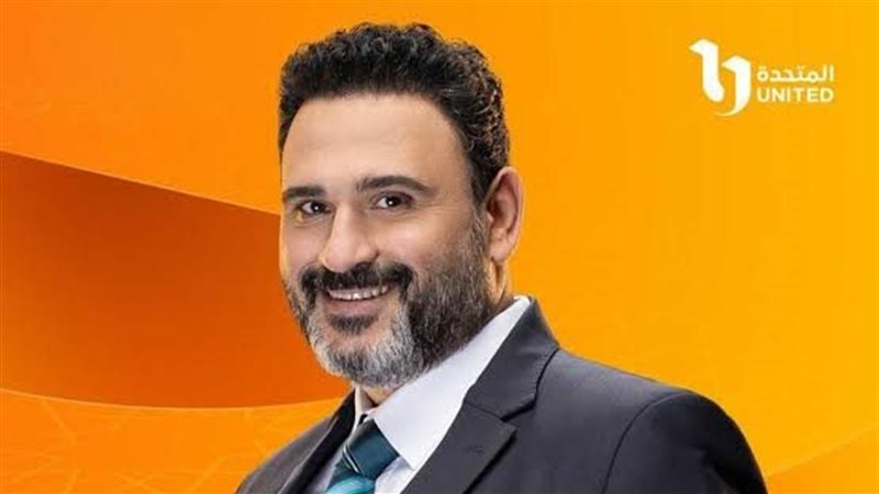 أكرم حسني