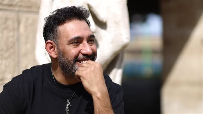 الملحن والمطرب عمرو