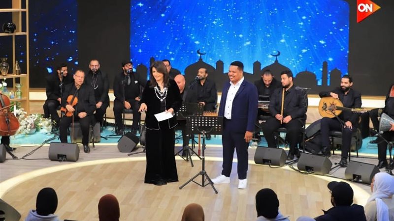 يحيي بيهقي مع منى