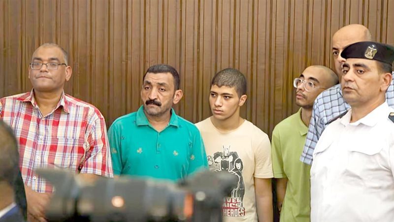 المتهمين