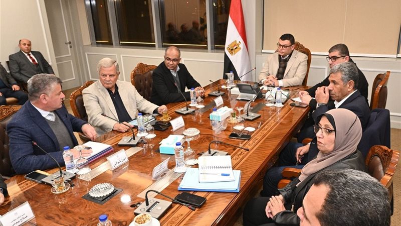 وزير الإسكان