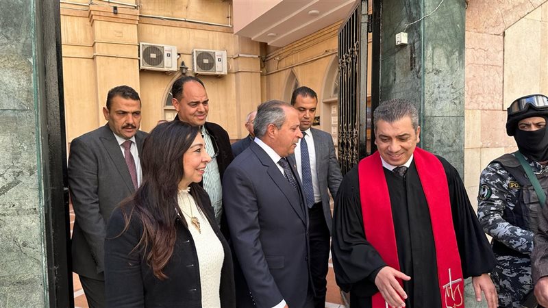محافظ بورسعيد يزور