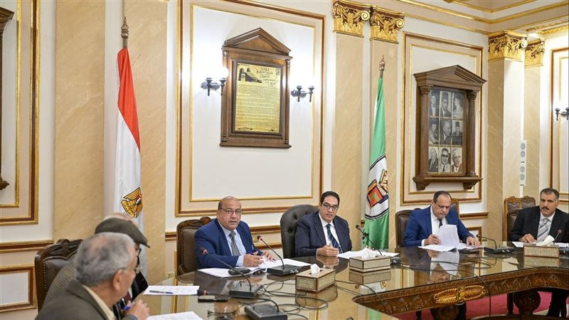 اجتماع رئيس جامعة
