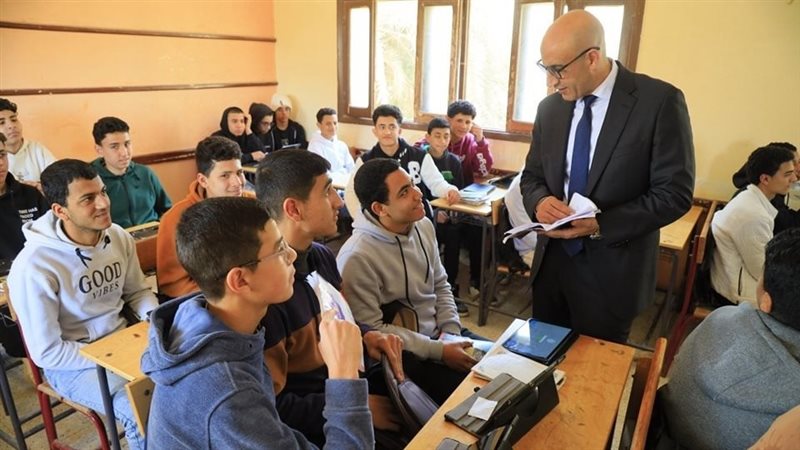 وزير التعليم بالفيوم