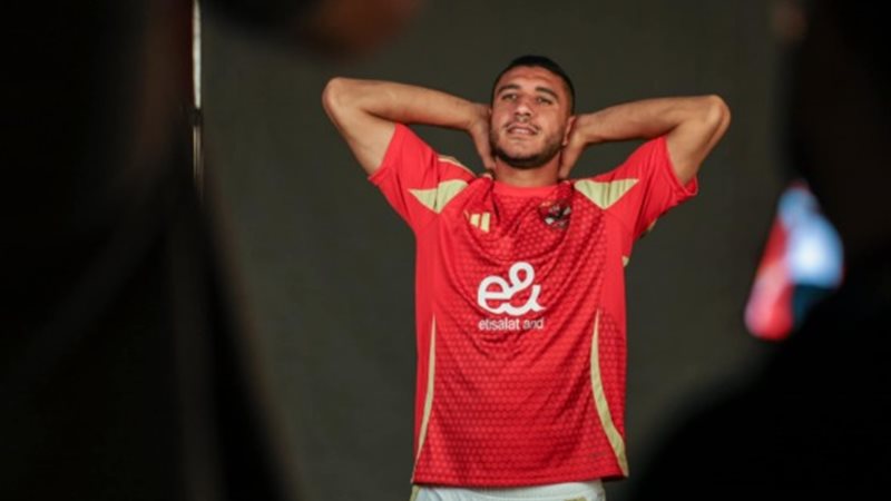 مدافع الأهلي رامي