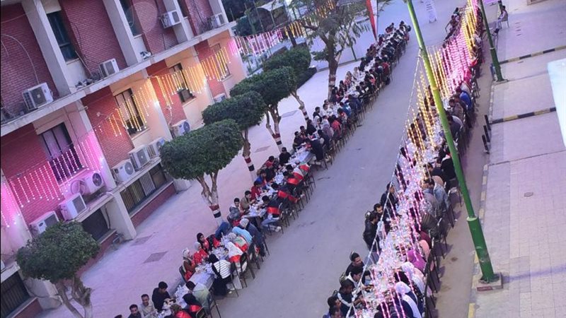 مائدة الإفطار الجماعي