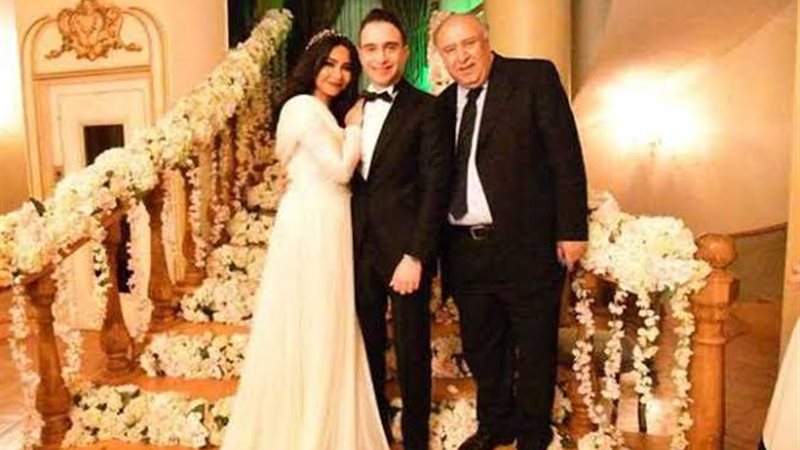 شيرين عبدالوهاب مع