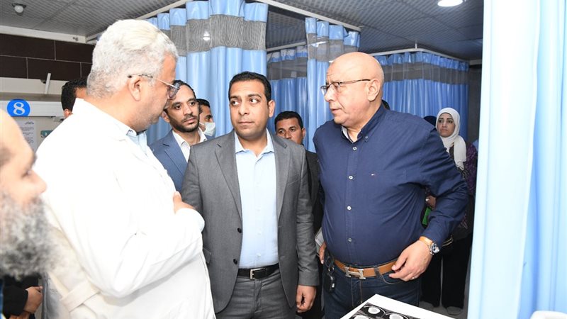 نائب محافظ قنا يتفقد