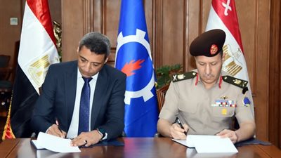 القوات المسلحة توقع بروتوكول تعاون مع محافظة السويس لتقديم خدمات الشبكةالوطنية