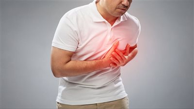 نوبة قلبية أم سكتة دماغية؟.. احذر من تجاهل هذه العلامات التحذيرية الخطيرة