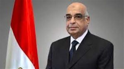 وزير العدل يقر إنشاء 38 محكمة عمالية ويُطلق مكاتب مساعدة قانونية 