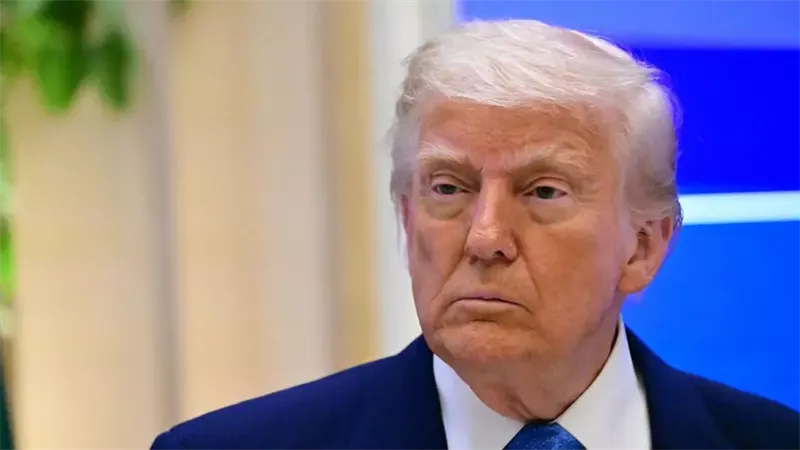 الرئيس الأمريكي دونالد