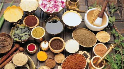 طرق طبيعية لعلاج قصور الغدة الدرقية.. أعشاب ومشروبات مفيدة