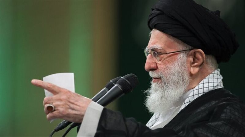 الإمام علي الخامئنى
