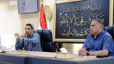 محافظ السويس يطالب الجميع  بمراعاة ضمائرهم ومصالح المواطنين