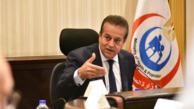 وزير الصحة يبحث سبل زيادة أعداد الأطباء المقبولين في المجالات التخصصية