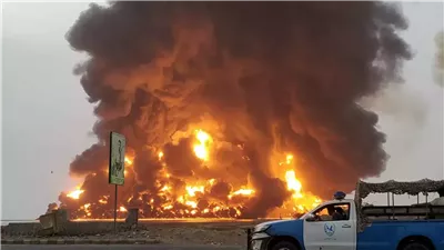 انفجارات قرب القاعدة البحرية في الحديدة تُربك الحوثيين وسط تكهنات باختراق أمني