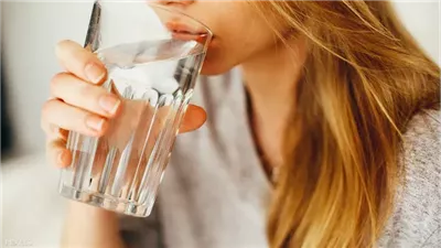 فوائد غير متوقعة لشرب الماء: قد يساهم في محاربة القلق والاكتئاب
