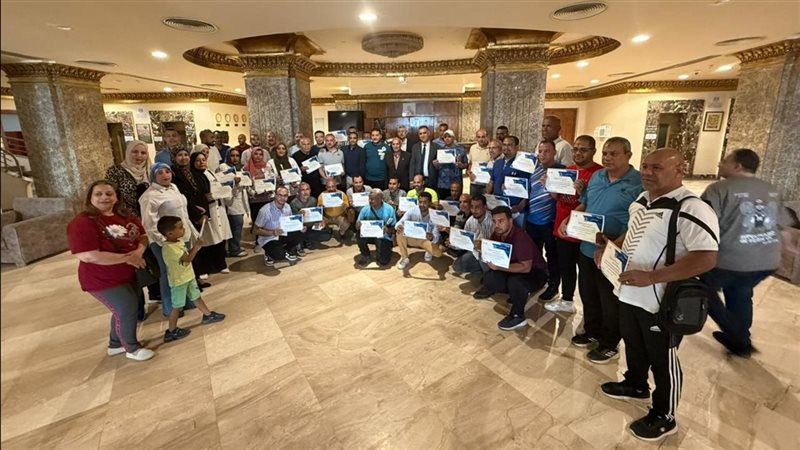 ختام دورتي المشرفين