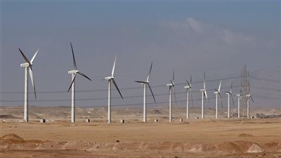 مصر تجذب 300 مليون دولار من الصين لأول مصنع توربينات رياح في خليج السويس