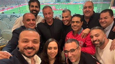 مجلس إدارة الأهلي النادى يحتفل بدرع الدوري في الاستاد | صور