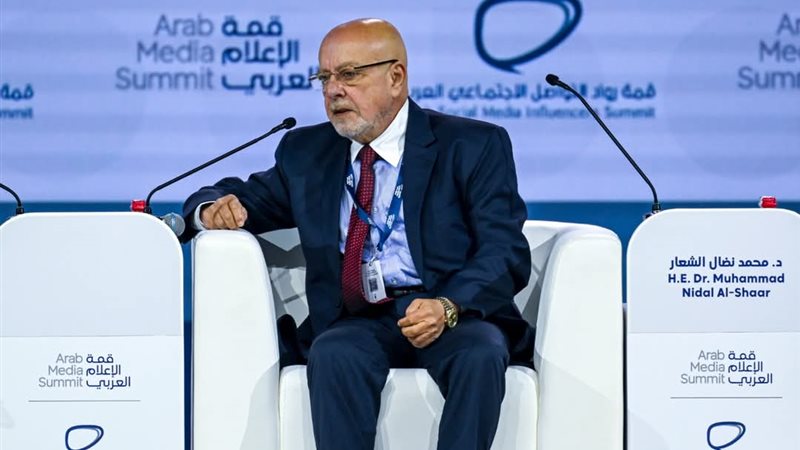 وزير الاقتصاد والصناعة