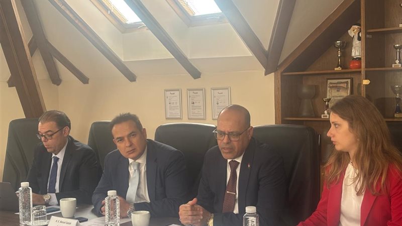 وزير العمل محمد
