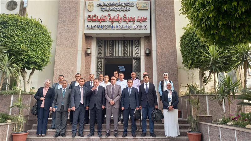 وزير الزراعة في لقاء