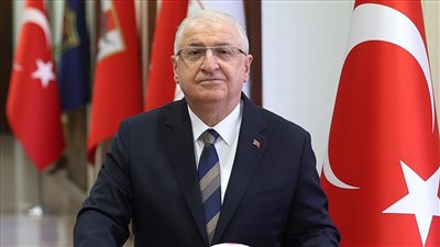 وزير الدفاع: تركيا تدعم الجيش السوري ولا خطط لانسحاب فوري