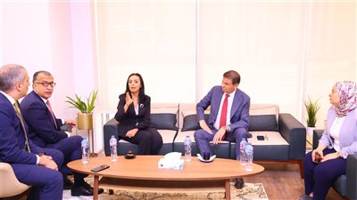 وزيرا التضامن والزراعة يتفقدان مقر البنك الزراعي المصري بالعاصمة الإدارية 