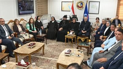 محافظ البحيرة تستقبل بديوان عام المحافظة وفود المهنئين بعيد الأضحى المبارك 