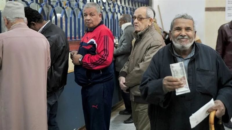 صرف معاشات شهر أغسطس