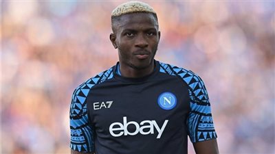 النسر الأخضر هلالي.. أوسيمين على أعتاب الدوري السعودي