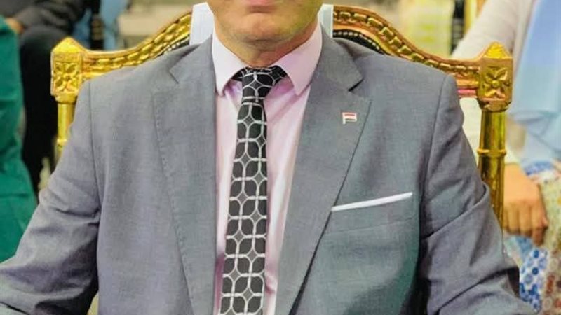 الدكتور عربي أبو