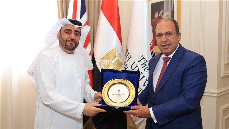 رئيس الجامعة البريطانية