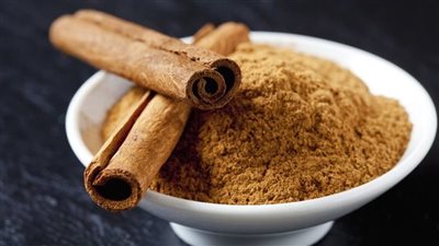 القرفة .. كنز صحي  في مطبخك وسلاح ذو حدّين لهذه الحالات 