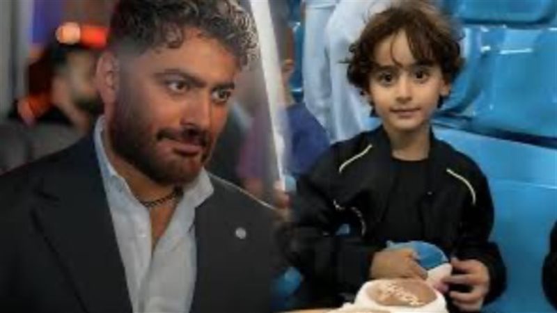 تامر حسني ونجله أدم