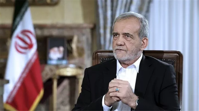 الرئيس الإيراني مسعود