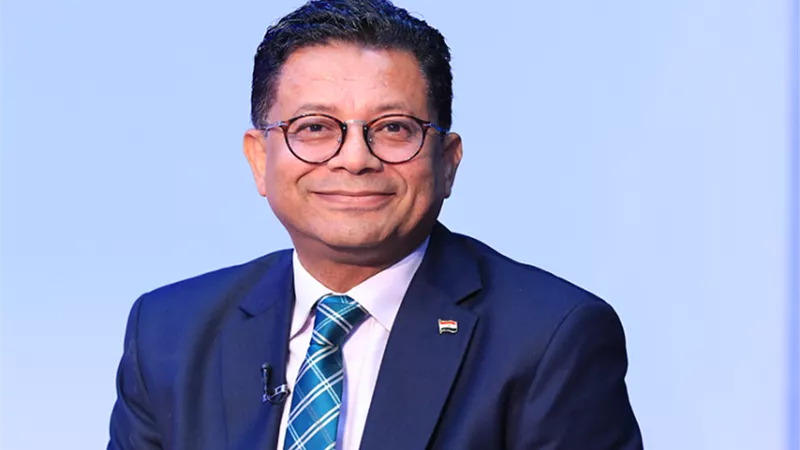 الدكتور أشرف سنجر