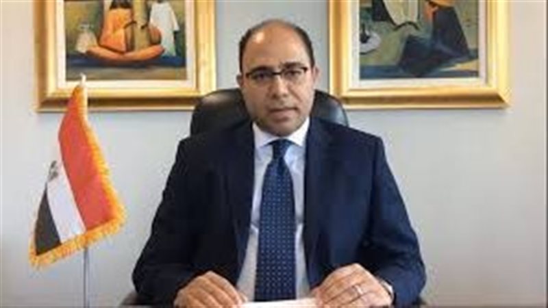 السفير محمود أبو