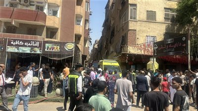 أنقاض حدائق القبة تبكي سكانها.. 3 ضحايا و9 مصابين  وأسر تنتظر لحظة أمل