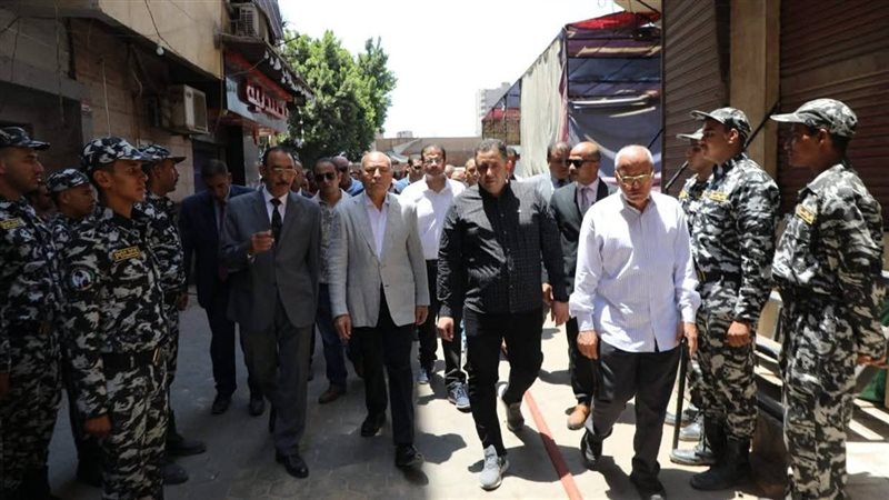 انهيار عقار