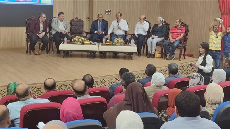 الدكتور عمرو قنديل