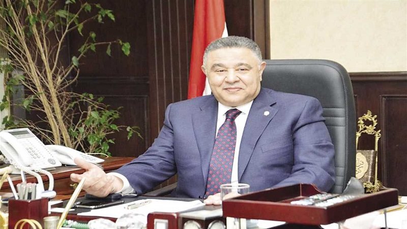 عمرو حنفي